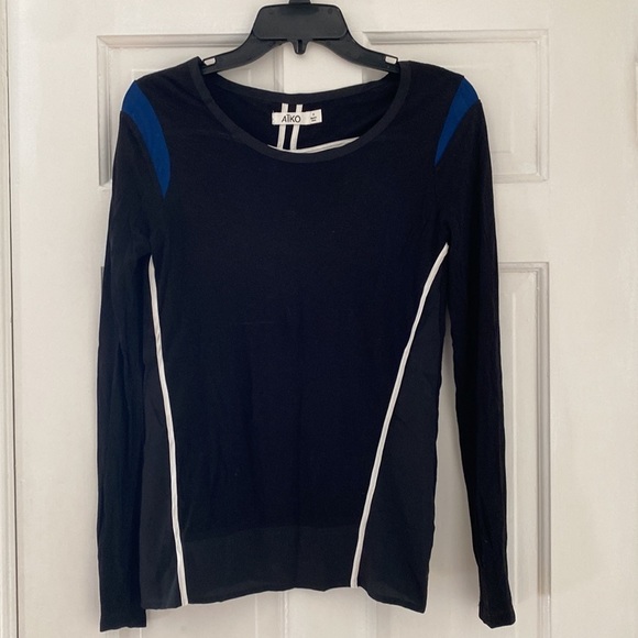 AIKO size small top never worn - Picture 2 of 4